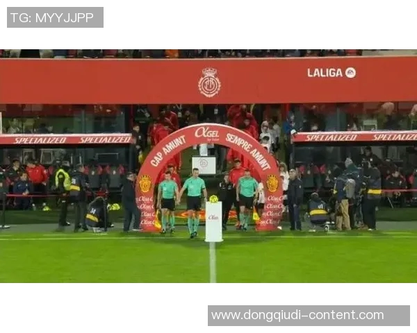 中超精彩对决马竞逆转波尔图帽子戏法点燃全场激情